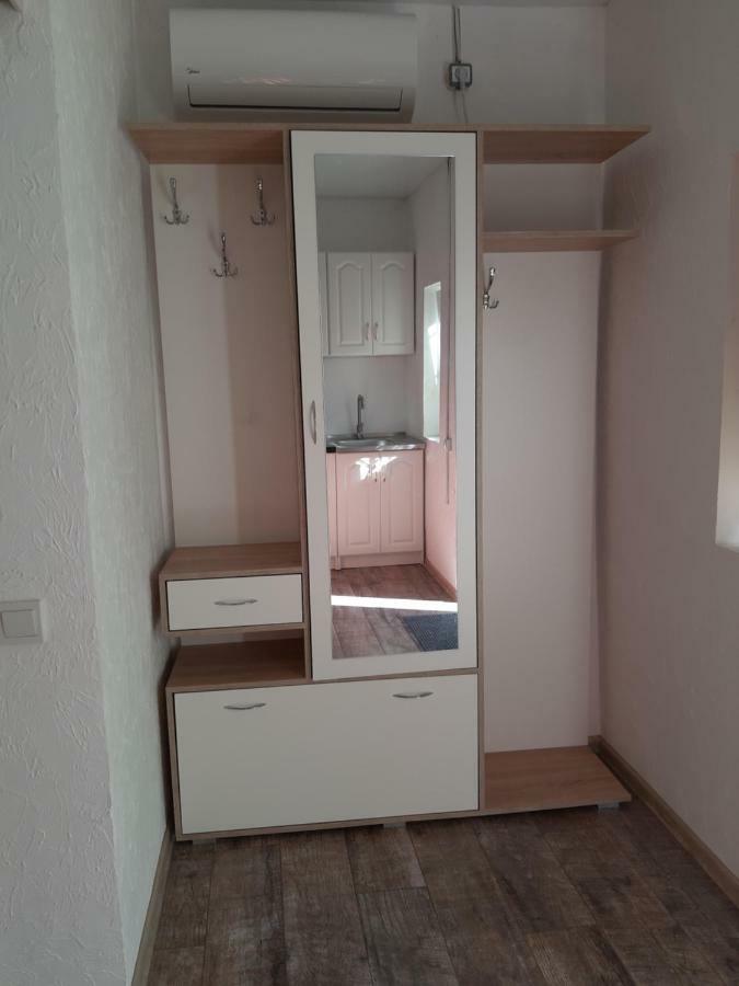 Appartement Новая Квартира à Odessa Extérieur photo